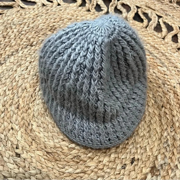 Woolrich Chunky Knit Radar Hat in Gray Wool Beanie - Picture 1 of 5